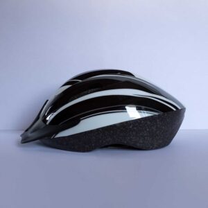 Casco de ciclista negro